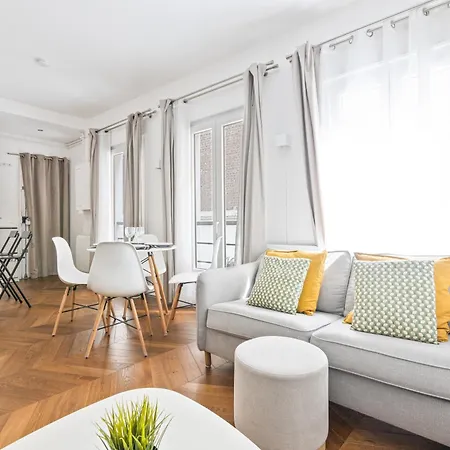Appartamento Place De La Concorde Luxurious 2br-6p Free Netflix